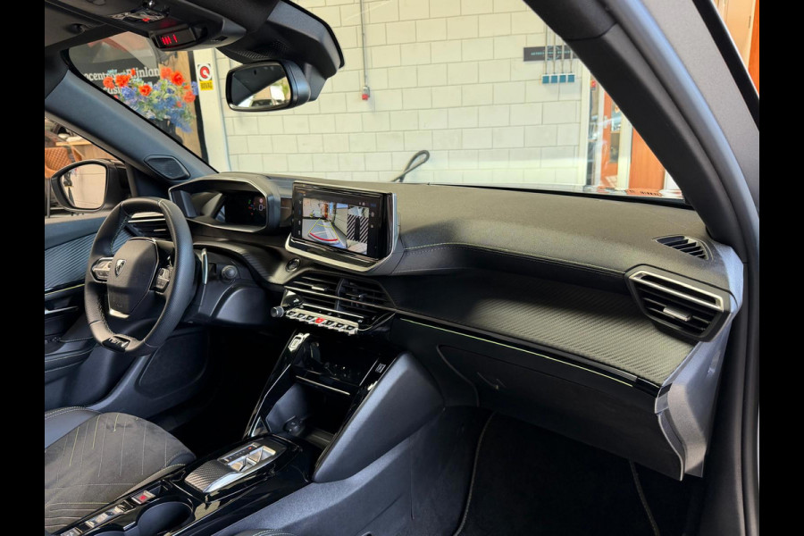 Peugeot 2008 1.2 Hybrid 145 GT, Automaat, 1 Jaar Bovag Garantie, Stoelverwarming, Navi, Camera, Alcantara