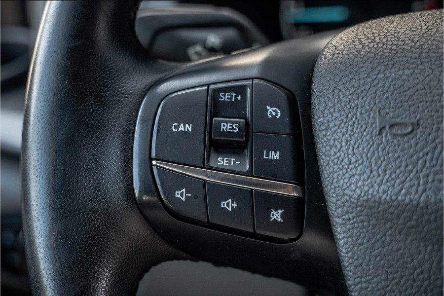 Ford Transit Custom 2.0 EcoBlue L1H1 | DC 6-Zits | LED | Cruise | PDC | Airco | Trekhaak
