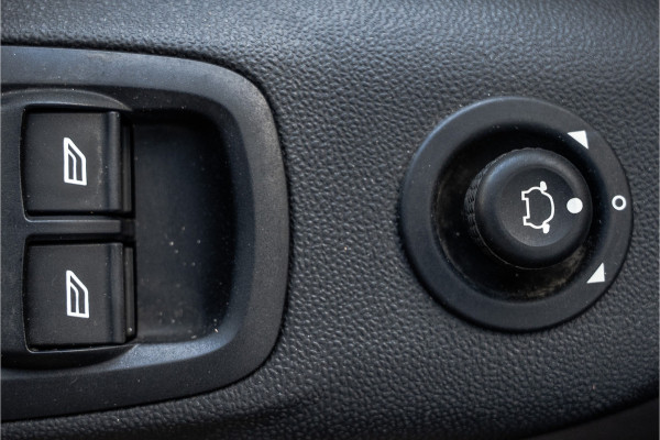 Ford Transit Custom 2.0 EcoBlue L1H1 | DC 6-Zits | LED | Cruise | PDC | Airco | Trekhaak