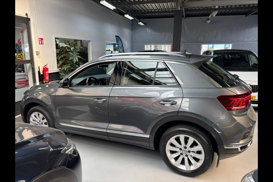 Volkswagen T-Roc 1.5 TSI Sport / Camera / Trekhaak