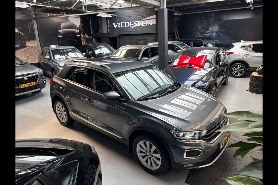 Volkswagen T-Roc 1.5 TSI Sport / Camera / Trekhaak