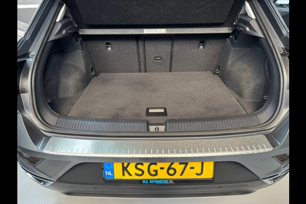 Volkswagen T-Roc 1.5 TSI Sport / Camera / Trekhaak