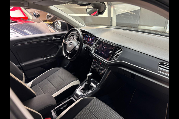 Volkswagen T-Roc 1.5 TSI Sport / Camera / Trekhaak