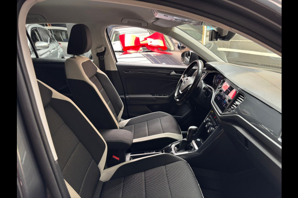 Volkswagen T-Roc 1.5 TSI Sport / Camera / Trekhaak