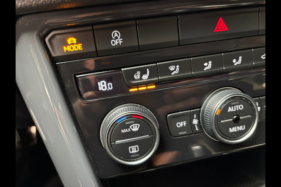 Volkswagen T-Roc 1.5 TSI Sport / Camera / Trekhaak