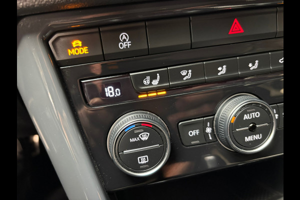 Volkswagen T-Roc 1.5 TSI Sport / Camera / Trekhaak