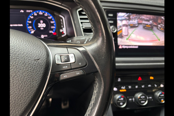 Volkswagen T-Roc 1.5 TSI Sport / Camera / Trekhaak