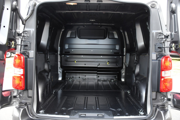 Citroën Jumpy 2.0 BlueHDI 180 L2 PB Edition 360 Camera, Cruise, Carplay, Leder, 177pk, Multimedia, Trekhaak, Sensoren, Automaat, Uniek!
