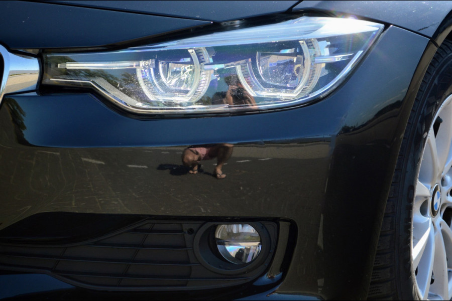 BMW 3 Serie Touring 320d EDE Corporate Lease