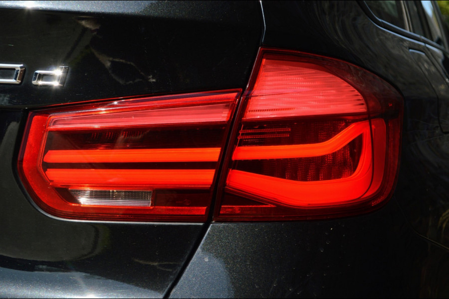 BMW 3 Serie Touring 320d EDE Corporate Lease