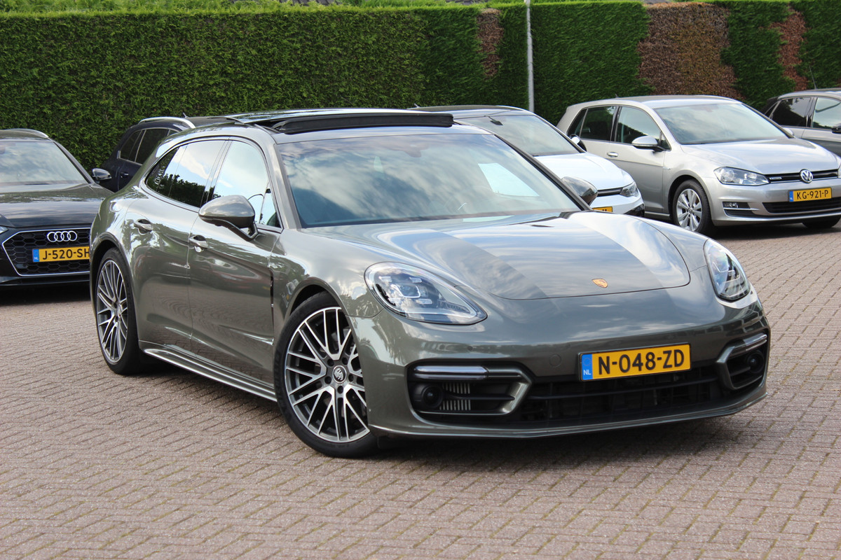 Porsche Panamera Sport Turismo 2.9 4 E-Hybrid / Panoramadak / 360Camera / Head-up / Softclose / Sportdesign+Chrono / 21'' / Sportuitlaat / Bose / Keyless / Stoelverwarming 4x / Stoelventilatie / Stuurverwarming / Dodehoek / DAB / ACC