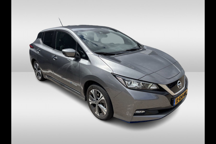 Nissan Leaf e+ Tekna 62 kWh / Trekhaak / 360Camera / Leder / Keyless / 17'' / CarPlay / Dodehoek / DAB / ACC / Stoelverwarming 4x / Warmtepomp