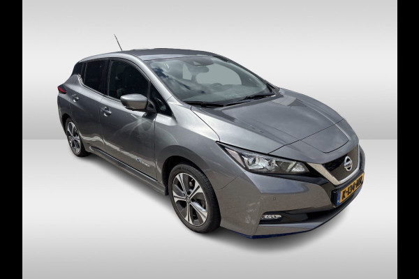 Nissan Leaf e+ Tekna 62 kWh / Trekhaak / 360Camera / Leder / Keyless / 17'' / CarPlay / Dodehoek / DAB / ACC / Stoelverwarming 4x / Warmtepomp
