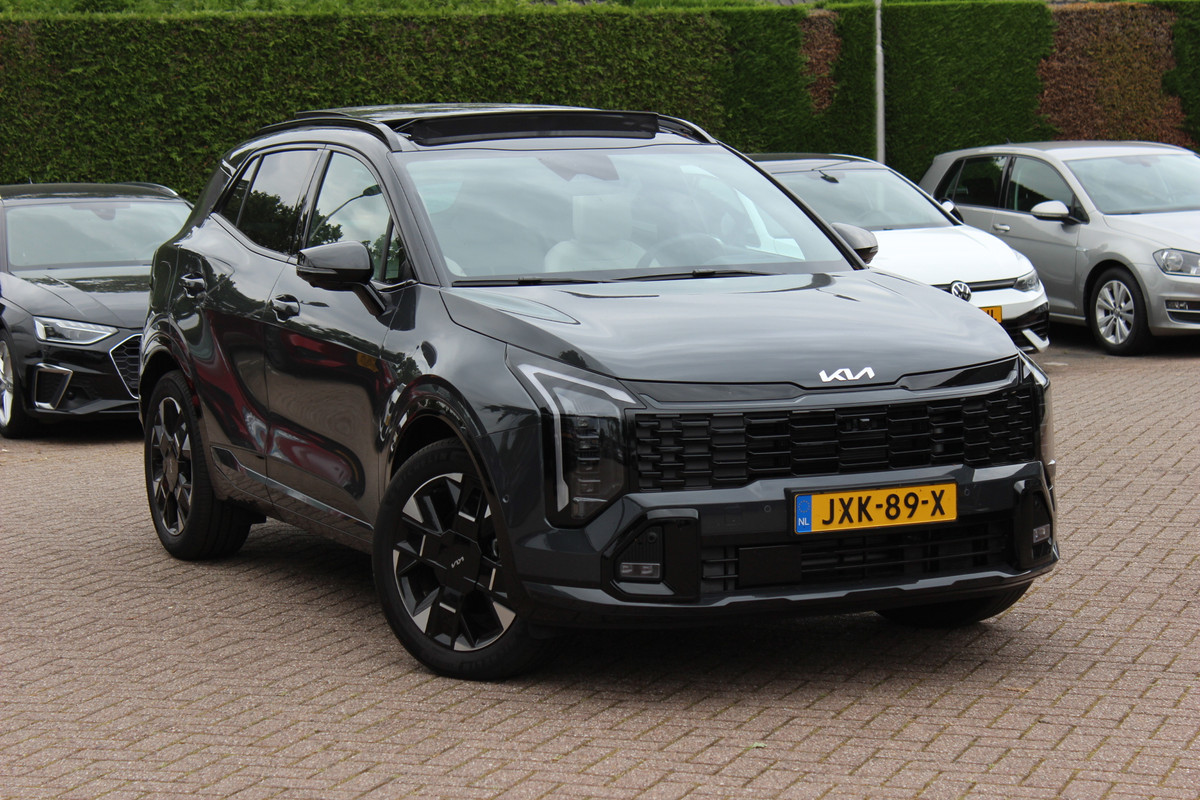 Kia Sportage 1.6 T-GDi Plug-in Hybrid GT-PlusLine / 4.621 km! / Panoramadak / 360Camera / Head-up / Leder / Matrix LED / Keyless / 18'' / CarPlay / Harman Kardon / Stoelventilatie / Stoelverwarming 4x / Dodehoek / DAB / ACC