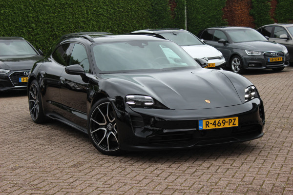 Porsche Taycan Sport Turismo 93 kWh / SoH 92,5% / Panoramadak / Camera / Passenger Display / Adaptieve Stoelen / Luchtvering / 21'' / Keyless / Sportchrono / CarPlay / Stoel+Stuurverwarming / Dodehoek / DAB / ACC / Warmtepomp