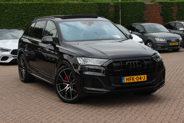 Audi Q7 60 TFSI e quattro Competition / SoH 91,5% / Trekhaak / Panoramadak / 360Camera / Head-up / Softclose / Luchtvering / 22'' / Keyless / Matrix LED / Carbon intr. / Stoelventilatie+Verwarming / Stuurverwarming / Bose / Dodeh