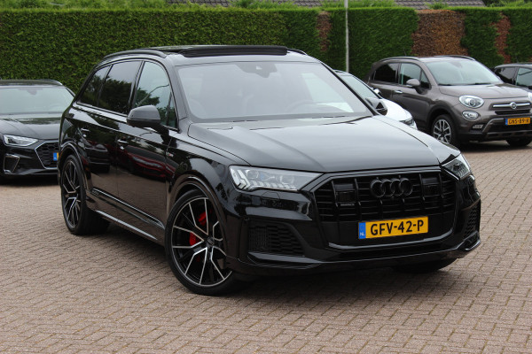 Audi Q7 60 TFSI e quattro Pro Line S Competition / Trekhaak / Panoramadak / 360Camera / Head-up / Softclose / Laser LED / Luchtvering / 22'' / B&O / RS Seats / Keyless / Stuur+Stoelverwarming / Dodehoek / DAB / ACC