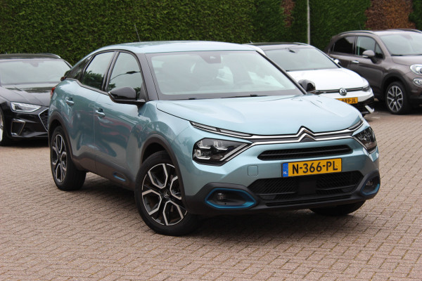 Citroën Ë-C4 Feel Pack 50 kWh / SoH 92,6% / Camera / Head-up / Keyless / CarPlay / 18'' / Dodehoek / DAB / Cruise Control / Full-LED