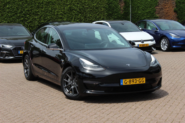 Tesla Model 3 Long Range AWD 75 kWh / SoH 86,8% / Trekhaak / Autopilot / Panoramadak / Camera / Premium Audio / 18'' / Leder / Stoel+Stuurverwarming / ACC