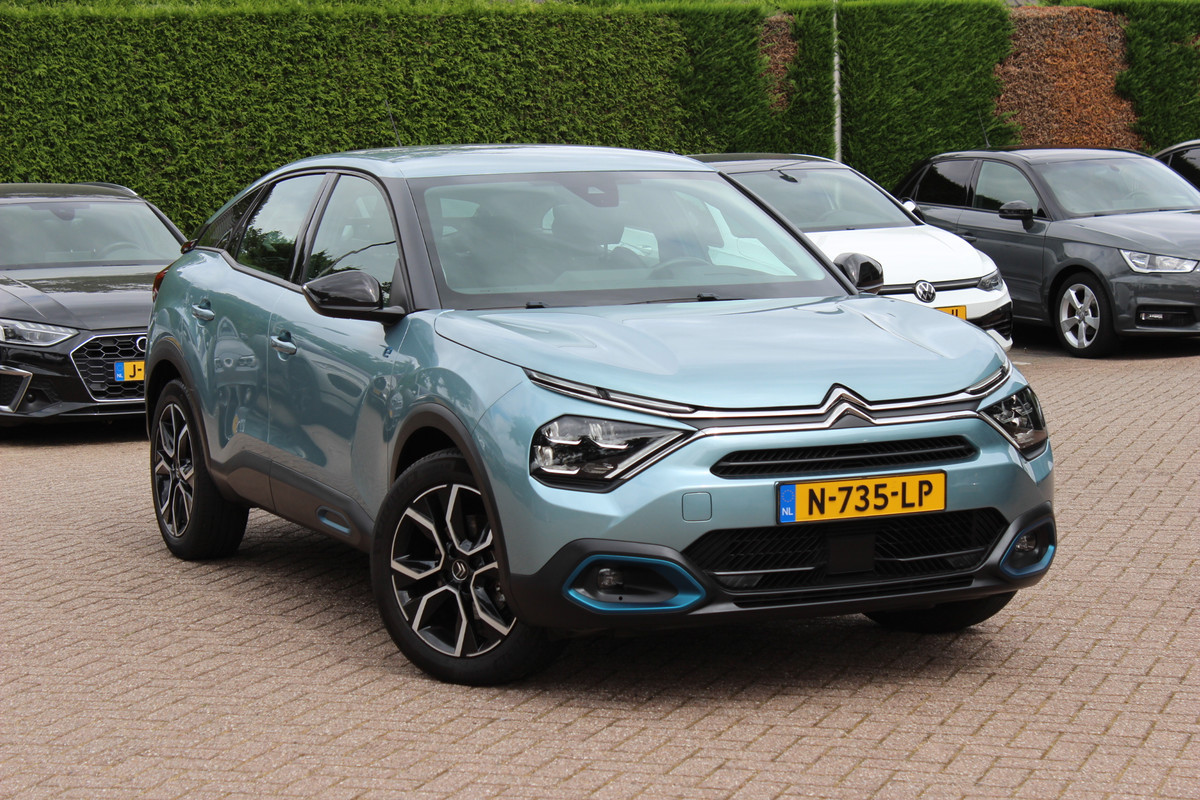 Citroën Ë-C4 Feel 50 kWh / SoH 96,4%! / Camera / Head-up / Keyless / CarPlay / 18'' / Dodehoek / DAB / Cruise Control / Full-LED