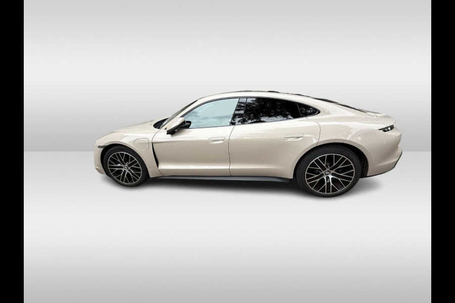 Porsche Taycan Performance 84 kWh / SoH 89,3% / Panoramadak / Camera / Luchtvering / 20'' / Leder / CarPlay / Stoelverwarming / DAB / ACC