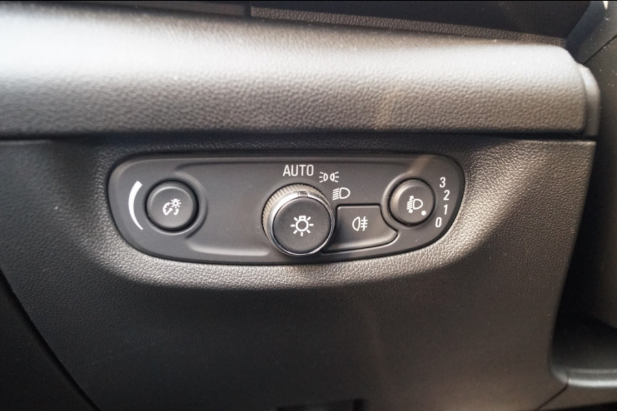 Opel Insignia Sports Tourer 1.6 CDTI Edition -ECC-PDC-NAVI-