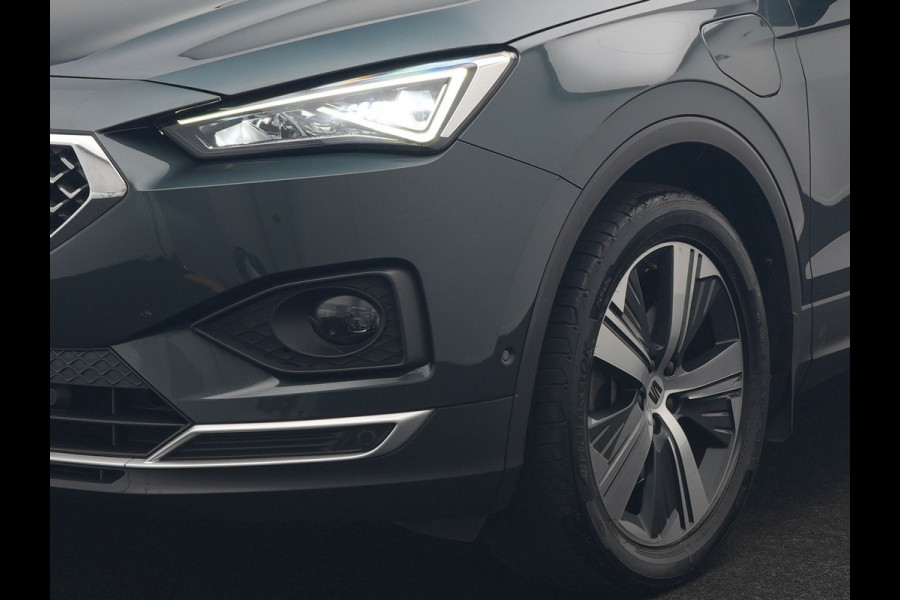 Seat Tarraco 1.4 TSI e-Hybrid Xcellence PHEV 245pk | Trekhaak Af Fabriek | Panodak | Adaptive Cruise | Camera | Sportstoelen & Stuur Verwarmd | Blis | Keyless | Apple Carplay | Virtual | Navigatie | DAB | 19"L.M | Plug In Hybrid |
