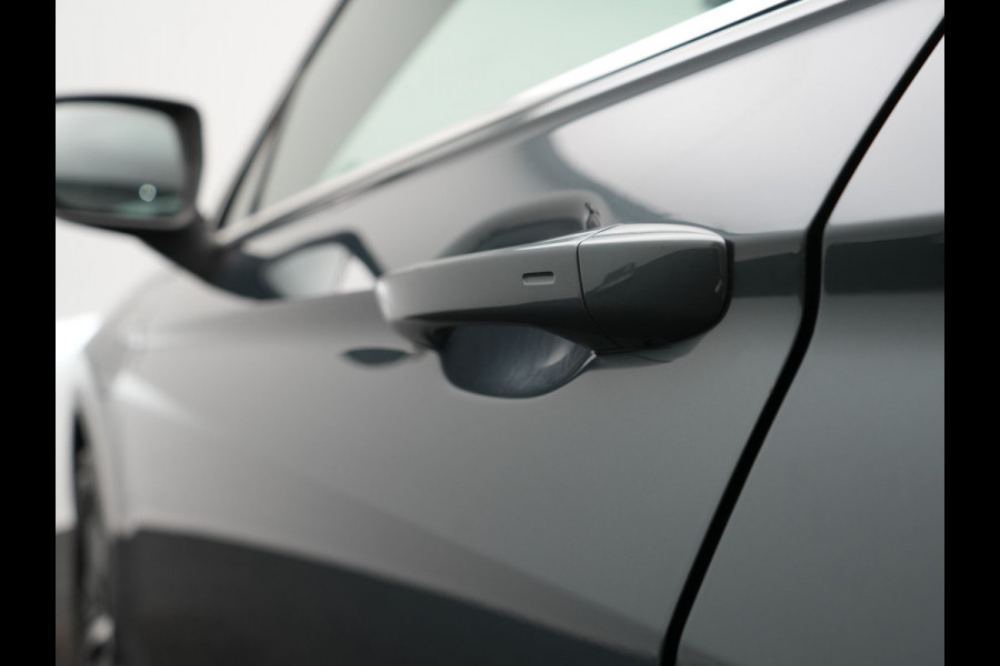 Seat Tarraco 1.4 TSI e-Hybrid Xcellence PHEV 245pk | Trekhaak Af Fabriek | Panodak | Adaptive Cruise | Camera | Sportstoelen & Stuur Verwarmd | Blis | Keyless | Apple Carplay | Virtual | Navigatie | DAB | 19"L.M | Plug In Hybrid |