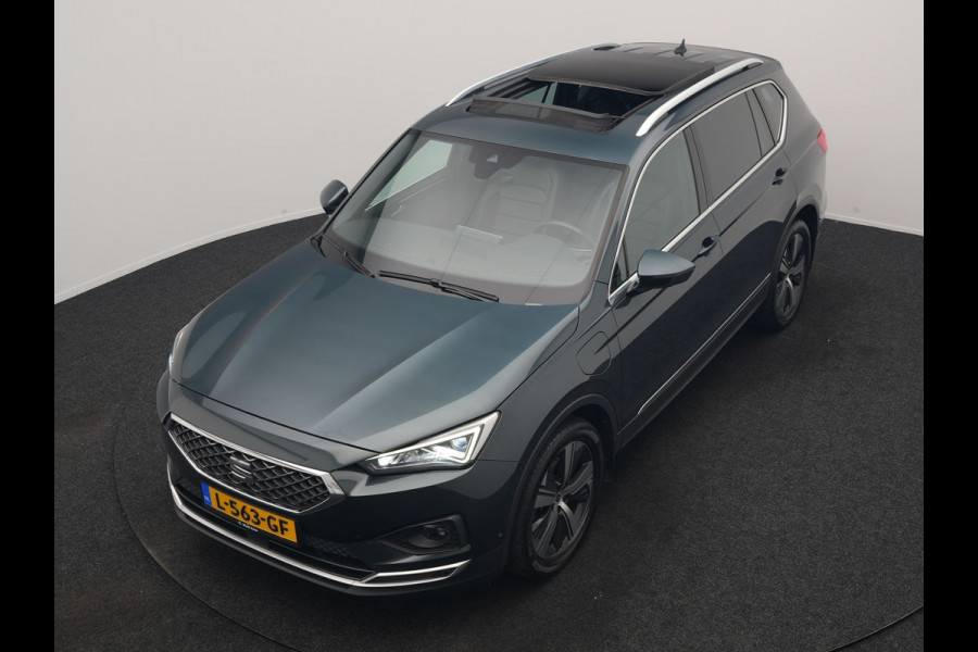 Seat Tarraco 1.4 TSI e-Hybrid Xcellence PHEV 245pk | Trekhaak Af Fabriek | Panodak | Adaptive Cruise | Camera | Sportstoelen & Stuur Verwarmd | Blis | Keyless | Apple Carplay | Virtual | Navigatie | DAB | 19"L.M | Plug In Hybrid |