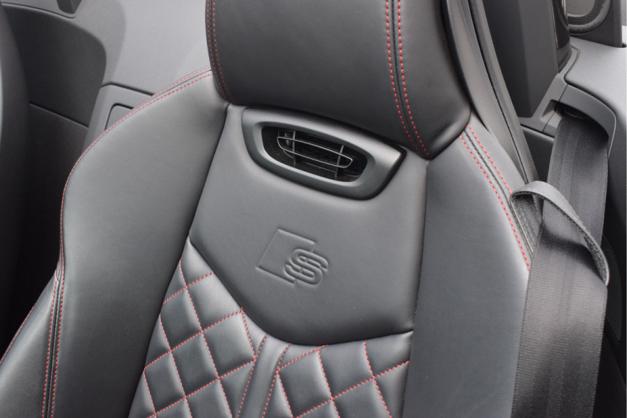 Audi TT TTS Roadster 2.0 TFSI Quattro Competition | RS stoelen | B&O | Keyless | Camera | 20" TTRS