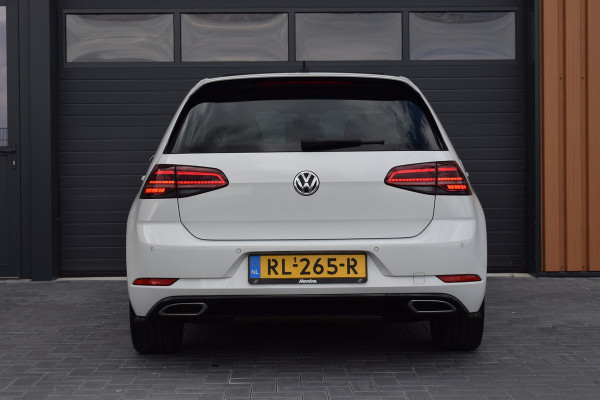 Volkswagen Golf 1.5 TSI 150pk R-line | Pano | Virtual | LED | Dynaudio