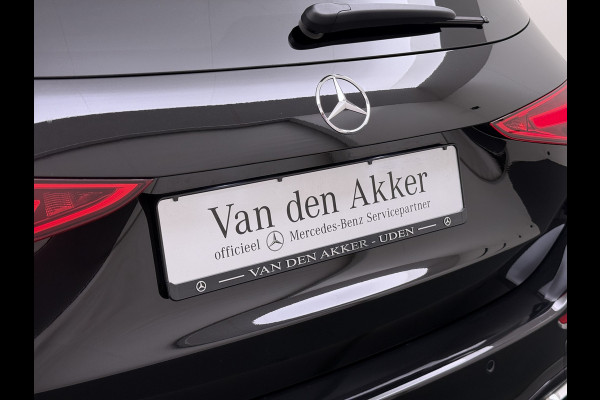 Mercedes-Benz C-Klasse 300e AMG Estate // Trekhaak // Panoramadak // Distronic // 360 Camera // Memory // Sfeerverlichting
