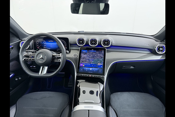 Mercedes-Benz C-Klasse 300e AMG Estate // Trekhaak // Panoramadak // Distronic // 360 Camera // Memory // Sfeerverlichting
