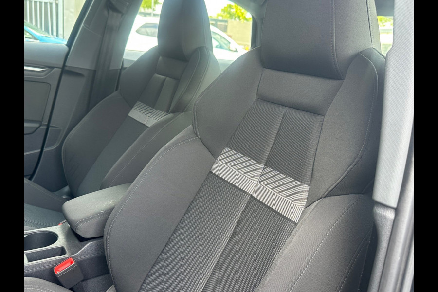 Audi A3 Limousine 30 TFSI Business edition|NAVI|PDC|CARPLAY|