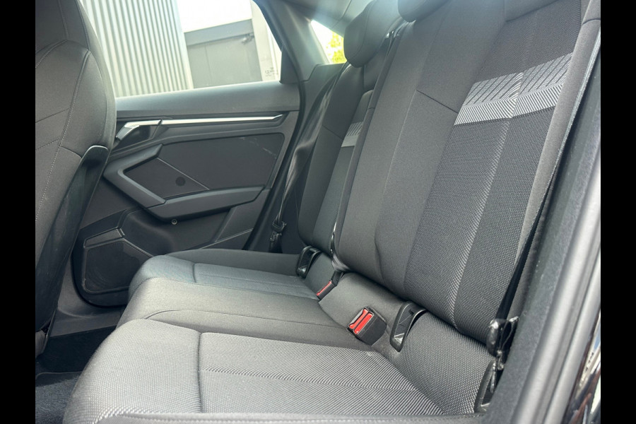 Audi A3 Limousine 30 TFSI Business edition|NAVI|PDC|CARPLAY|