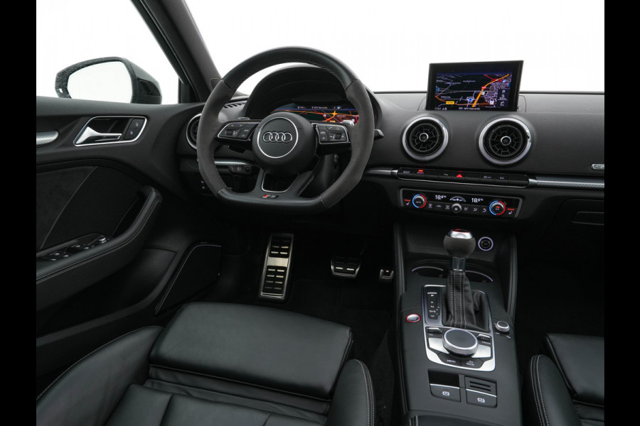 Audi RS3 Sportback 2.5 TFSI Quattro *RS-SEATS | PANO | ADAPTIVE-CRUISE | NAPPA-LEATHER | BANG&OLUFSEN | CAMERA | KEYLESS | BLINDSPOT | NAVI-FULLMAP | DIGI-COCKPIT | PRIVACY-GLASS | SHIFTPADDLES | CARBON-INLAY | 19''ALU*