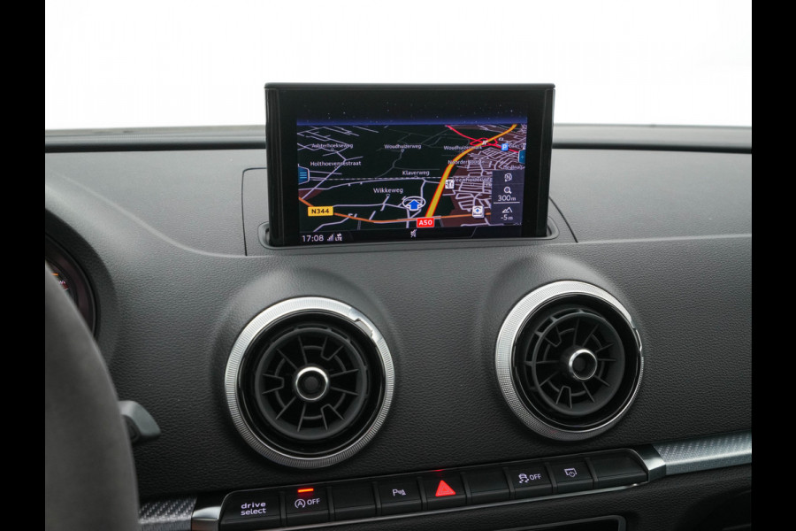Audi RS3 Sportback 2.5 TFSI Quattro *RS-SEATS | PANO | ADAPTIVE-CRUISE | NAPPA-LEATHER | BANG&OLUFSEN | CAMERA | KEYLESS | BLINDSPOT | NAVI-FULLMAP | DIGI-COCKPIT | PRIVACY-GLASS | SHIFTPADDLES | CARBON-INLAY | 19''ALU*