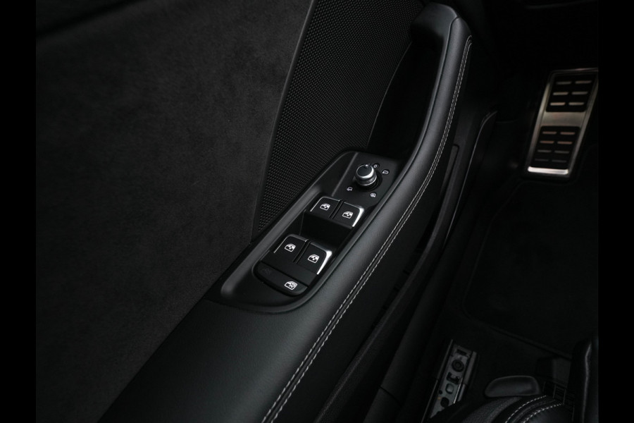 Audi RS3 Sportback 2.5 TFSI Quattro *RS-SEATS | PANO | ADAPTIVE-CRUISE | NAPPA-LEATHER | BANG&OLUFSEN | CAMERA | KEYLESS | BLINDSPOT | NAVI-FULLMAP | DIGI-COCKPIT | PRIVACY-GLASS | SHIFTPADDLES | CARBON-INLAY | 19''ALU*
