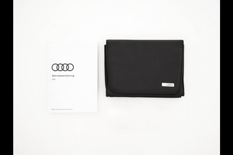Audi RS3 Sportback 2.5 TFSI Quattro *RS-SEATS | PANO | ADAPTIVE-CRUISE | NAPPA-LEATHER | BANG&OLUFSEN | CAMERA | KEYLESS | BLINDSPOT | NAVI-FULLMAP | DIGI-COCKPIT | PRIVACY-GLASS | SHIFTPADDLES | CARBON-INLAY | 19''ALU*