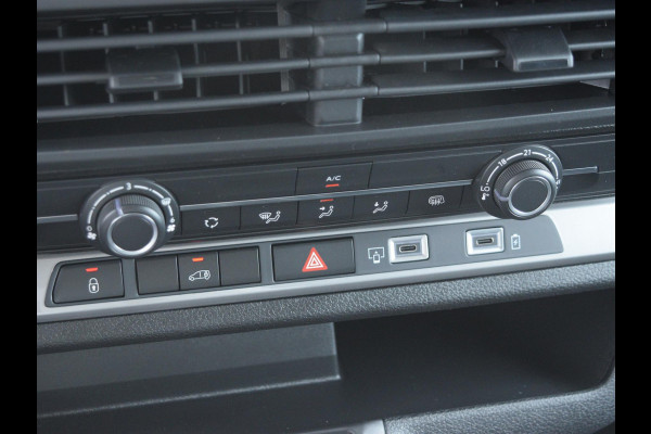 Peugeot Expert GB L3H1 75KWH LED Laadruimte verlichting  /  Houten afwerking laadruimte  /  Surround NAV pakket  /  Geïsoleerde comfort scheidingswand met vaste ruit  /  Reservewiel