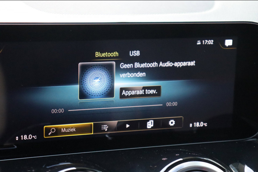 Mercedes-Benz GLB 200 Business Solution AMG Org.NL el.trekhaak leer+vw camera ambient.lighting