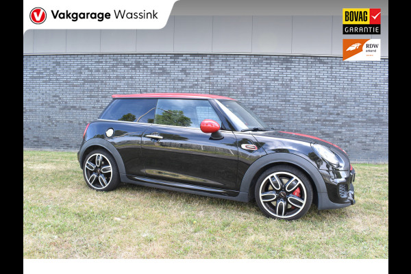MINI 3-deurs 2.0 John Cooper Works Chili 232pk Leer Navi Automaat