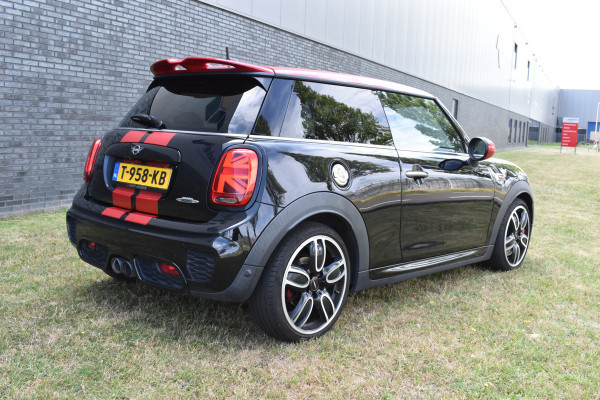MINI 3-deurs 2.0 John Cooper Works Chili 232pk Leer Navi Automaat