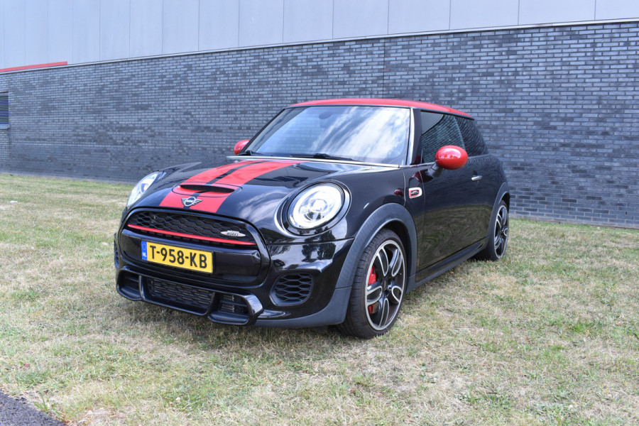MINI 3-deurs 2.0 John Cooper Works Chili 232pk Leer Navi Automaat