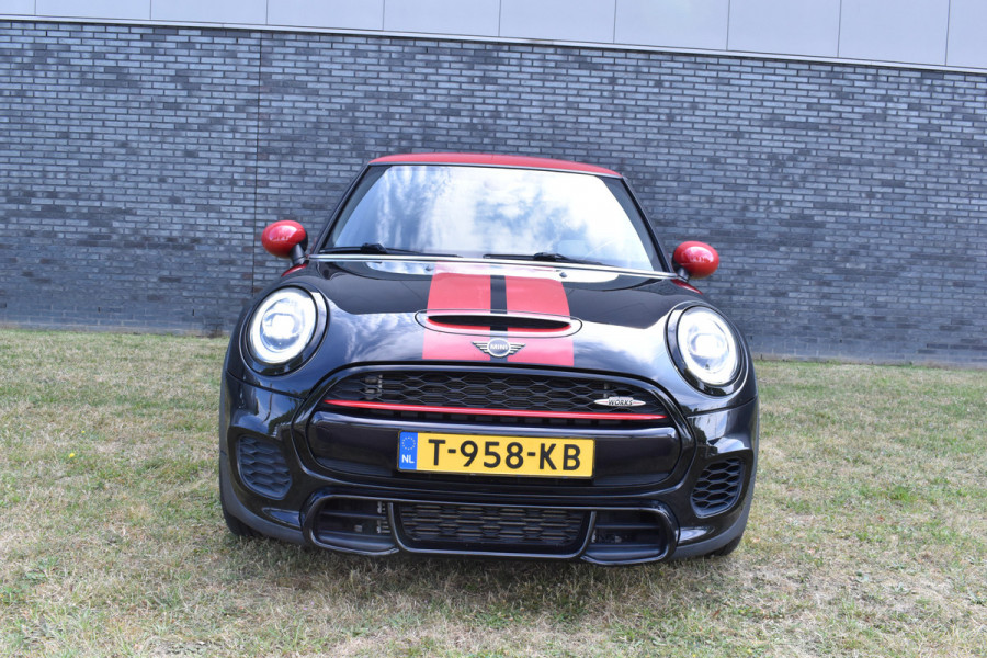 MINI 3-deurs 2.0 John Cooper Works Chili 232pk Leer Navi Automaat