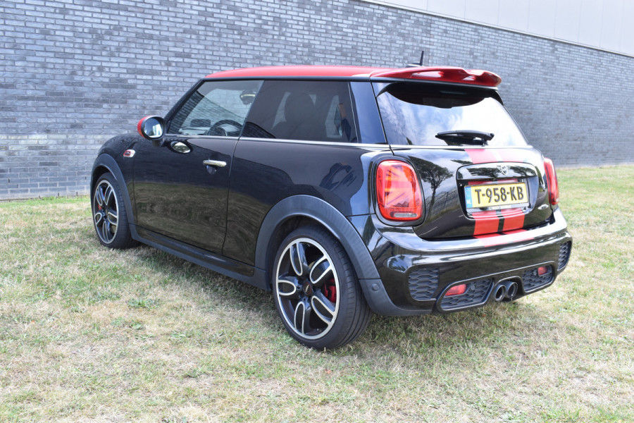 MINI 3-deurs 2.0 John Cooper Works Chili 232pk Leer Navi Automaat