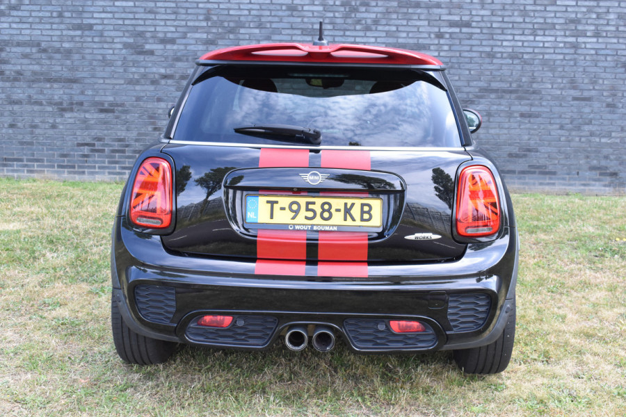 MINI 3-deurs 2.0 John Cooper Works Chili 232pk Leer Navi Automaat