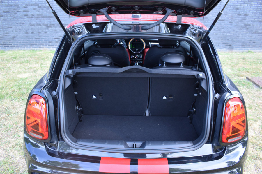 MINI 3-deurs 2.0 John Cooper Works Chili 232pk Leer Navi Automaat