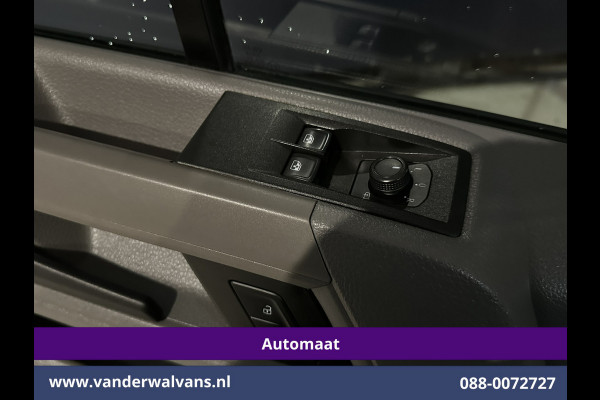 Volkswagen Crafter 2.0 TDI 141pk Automaat L3H2 L2H1 Euro6 Airco | Camera | Apple Carplay | 3000kg Trekhaak | Cruisecontrol Android Auto, Stoelverwarming, Parkeersensoren, Bijrijdersbank