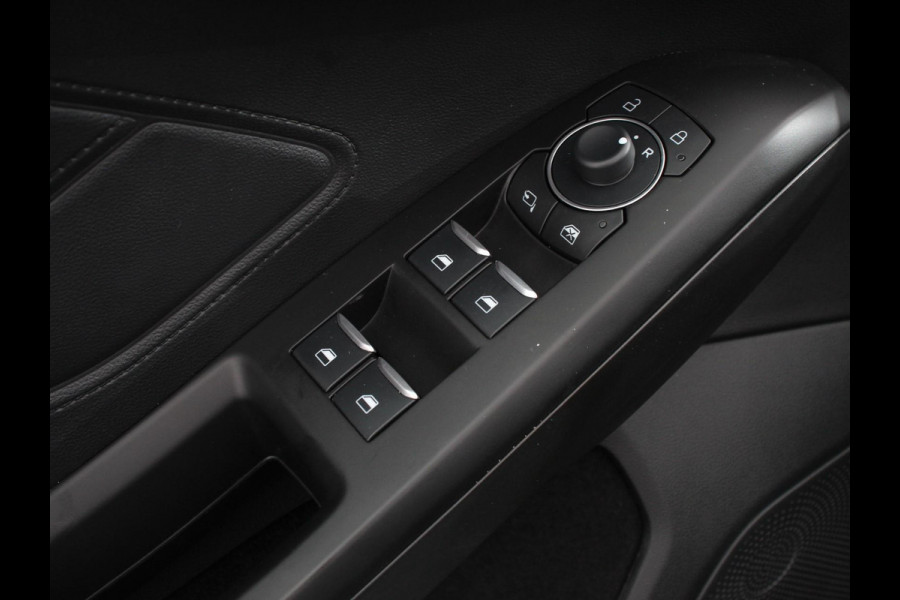 Ford FOCUS Wagon 1.0 EcoBoost 155pk Automaat Active X Navigatie Climate Control Camera Parkeer sensoren B&O Dab Led Lichtmetalen velgen